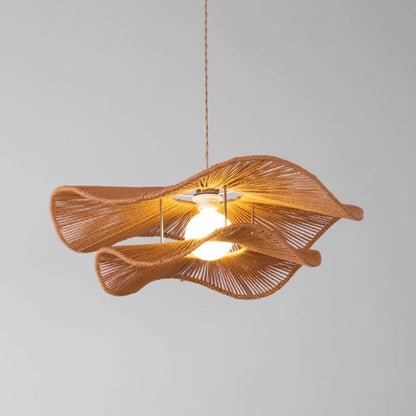Round insert graphic showing the white and natural tone variants of the organic abstract shape paper rope pendant lamps.
