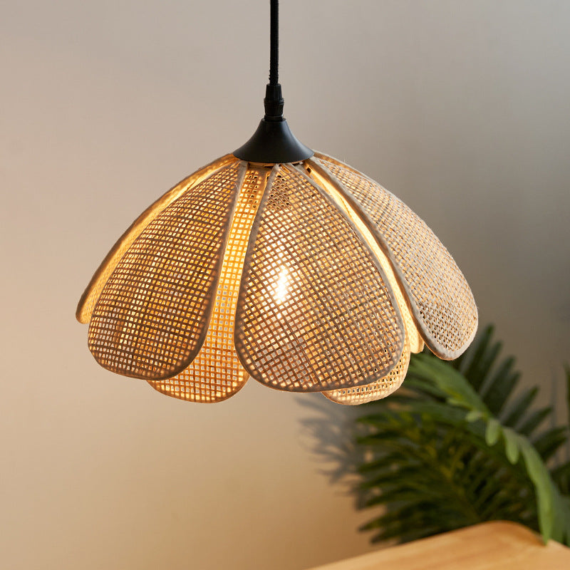 Handwoven rattan flower-shaped pendant light 