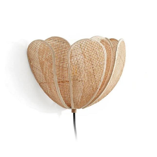 Neoclassic style sculptural rattan lamp for high-end natural resort decor